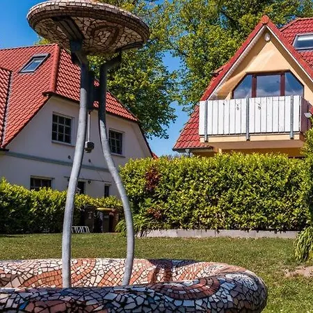 Baltic Sea Mermaid, Lagoon Apartment Wustrow (Fischland)