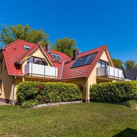 Baltic Sea Mermaid, Lagoon